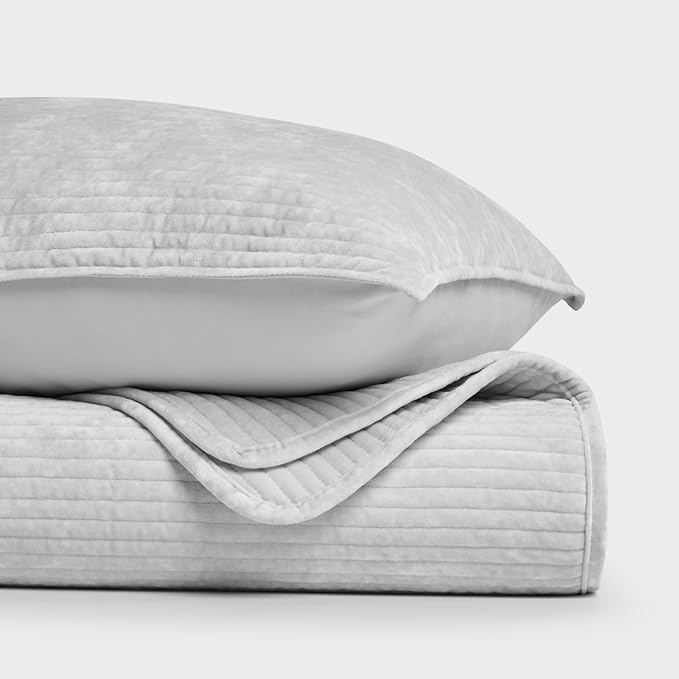 EVERGRACE Velvet Quilt Set Queen Size, Luxurious Soft Quilted Bedding Sets, Lightweight Velvet Comforter for All Season, Striped Channel Bedspread Coverlet with 2 Shams, Frost Gray