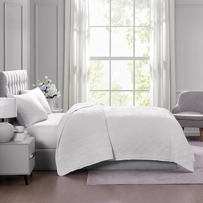 Casa Platino Blanket Twin XL - Pre Washed Quilted Blanket - Soft & Lightweight Bed Blanket - All Season Premium Down Alternative Blankets - White