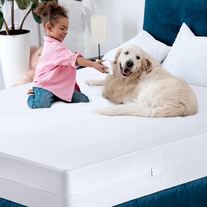 Utopia Bedding Mattress Protector Zippered California King Size, 100% Waterproof Bed Bug and Dust Mite Proof Mattress Encasement, Absorbent 6 Sided Mattress Cover