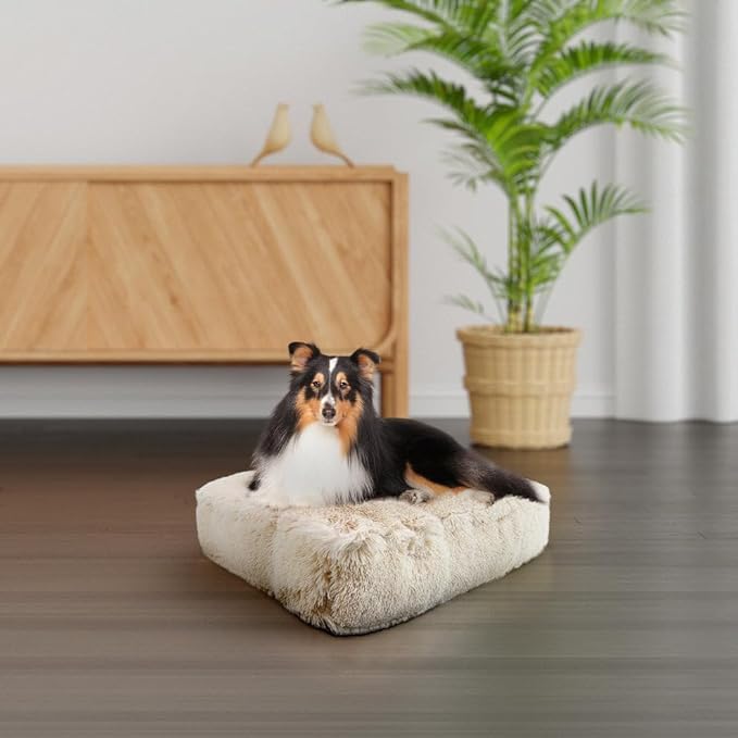 Bessie and Barnie Frosted Willow Extra Plush Shag Faux Fur Luxury Sicilian Rectangle Pet/Dog Bed (Multiple Sizes)