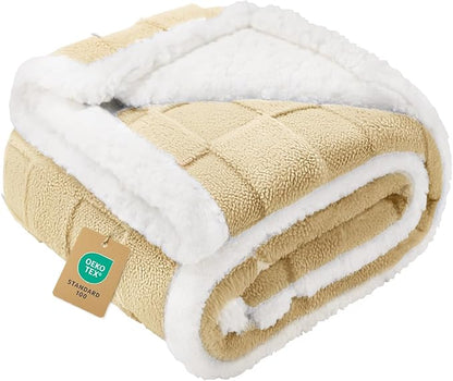 Luciphia Waterproof Dog Blanket, Leakproof Small Pet Blanket for Couch Sofa Bed Furniture Cover Protector, Washable Soft Sherpa Fleece with 3D Jacquard, Cozy Calming Reversible, Beige White, 40"x28"