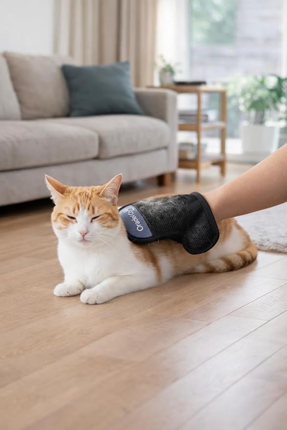 Pet Hair Removal Gloves 2 Pack – Removes Loose Pet Hair from Furniture, Couch, Clothes & Car – Dog & Cat Grooming Mitt – Reusable Fur Remover for Home Cleaning & Bath Massage