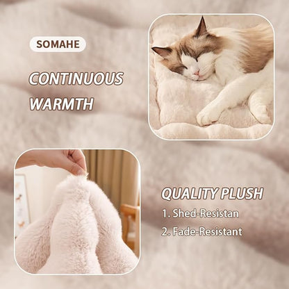 Cat Bed Mat, Soft Plush Faux Fur Kneading Pet Bed, Machine Washable Cat Sleeping Pad for Indoor Cats & Kittens, Non-Slip Fluffy Cat Rug for Couch Sofa Floor, 23x15 Inch White