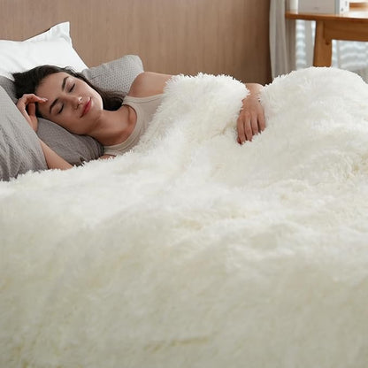 Pawque Luxury Faux Fur Throw Blanket, Super Soft King Size Throw Blankets 90x90 inches, Decorative Blankets for Sofa Couch Bed Chair Photo Props, Breathable & Washable, Cream