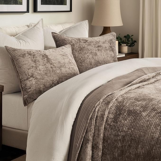 EverGrace Velvet Quilt Set Queen Size, Luxurious Soft Quilted Bedding Sets, Lightweight Velvet Comforter for All Season, Striped Channel Bedspread Coverlet with 2 Shams, Natural Tan