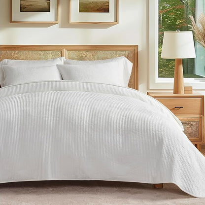 EverGrace Velvet Quilt Set King Size, Luxurious Soft Quilted Bedding Sets, Lightweight Velvet Comforter for All Season, Striped Channel Bedspread Coverlet with 2 Shams, Bright White
