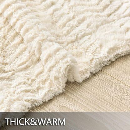 YUSOKI Luxury Faux Fur Blanket for Twin XL Bed 2 Layers,5.2lb,All Ages,Home Decoration Without Pillows(Ivory,63" x 90")