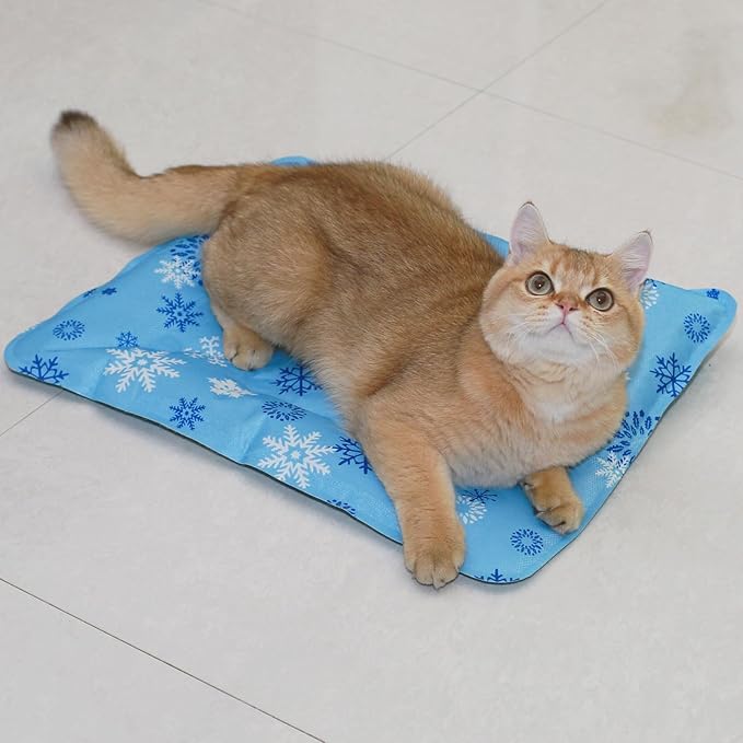 Cooling Mat for Dogs and Cats, Foldable Gel Cooling Mat with Ice Crystal Powder, Blanket Water Injection Cool Pet Pad for Cat Indoor Outdoor Summer Use, 15.7" X19.6"