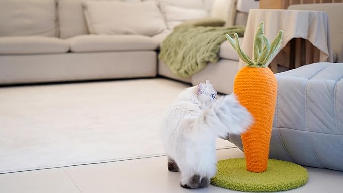 LIFLIX Carrot Cat Scratching Post, 17'' Cute and Fun Sisal Cat Scratcher for Indoor Cats and Kittens