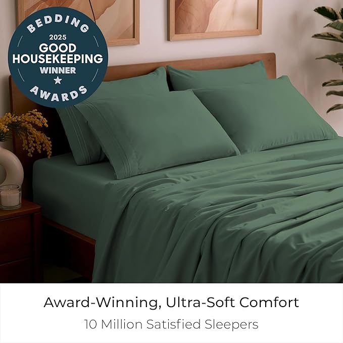 Mellanni California King Sheet Set - 6-Piece Iconic Collection Bedding, (Including 4 Pillowcases), 16-Inch Deep Pocket, Easy Care, Extra Soft, Cooling Sheets, Brushed Microfiber - Emerald Green