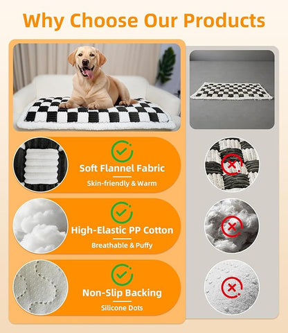 Backseat Pet Bed Mat, Non-Slip Dog Seat Cover with Scratch-Resistant Padding, Dog Bed for Cars, Trucks & SUVs, Universal Fit for Backseat Extenders (Black)