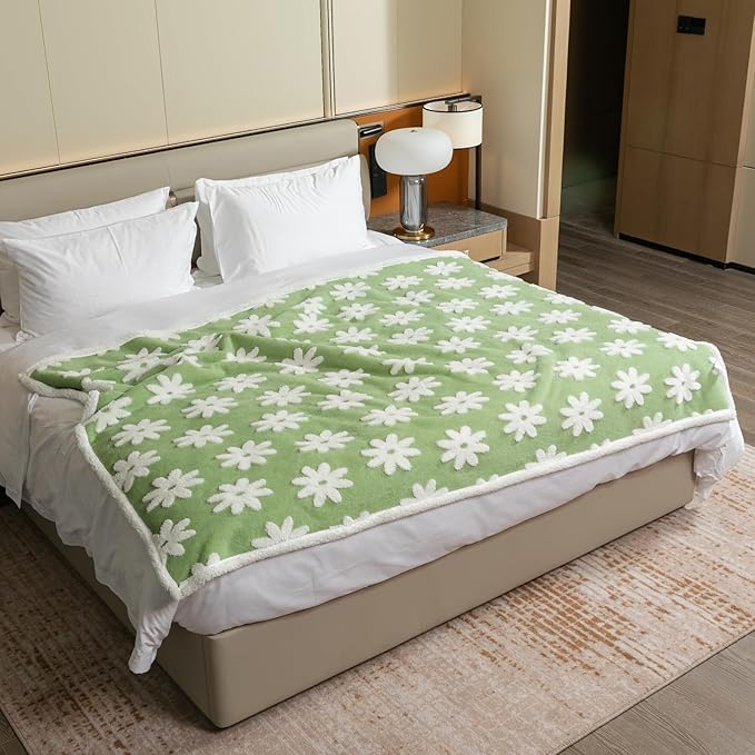 Waterproof Pet Blanket Green Stylish Jacquard Big Blankets for Dog Bed Couch Sharpa Fleece Mat Covers Puppy Cats Sofa Furniture Protection Washable Reversible Cover(Green Flower,XXL)