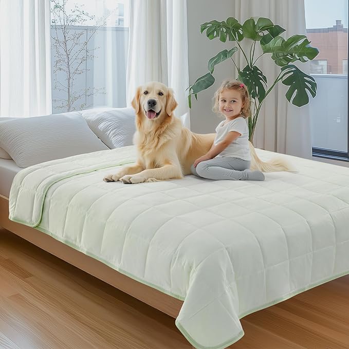 PICK FOR LIFE Cooling Blanket for Dogs, 0.4 Q-MAX Pets Cooling Comforter for Bed Cover, Summer Blanket for Large Dogs Washable, Soft Lightweight Cold Mats for Pet Hot Weather Sleeping (60"×80"/Green)