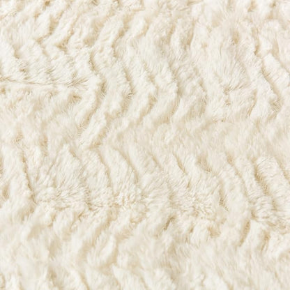 YUSOKI Luxury Faux Fur Blanket for Queen Size Bed 2 Layers,7.3lb,All Ages,Home Decoration Without Pillows (Ivory,90" x 90")