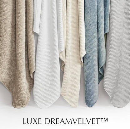 EVERGRACE Velvet Quilt Set Queen Size, Luxurious Soft Quilted Bedding Sets, Lightweight Velvet Comforter for All Season, Striped Channel Bedspread Coverlet with 2 Shams, Frost Gray