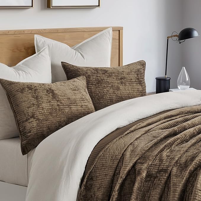EverGrace Velvet Quilt Set King Size, Luxurious Soft Quilted Bedding Sets, Lightweight Velvet Comforter for All Season, Striped Channel Bedspread Coverlet with 2 Shams, Mushroom Brown