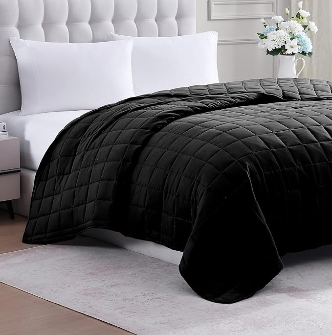 Casa Platino Blanket Full Size - Pre-Washed Quilted - Soft & Lightweight - All Season Blankets - Premium Microfiber Down Alternative Blankets - Black