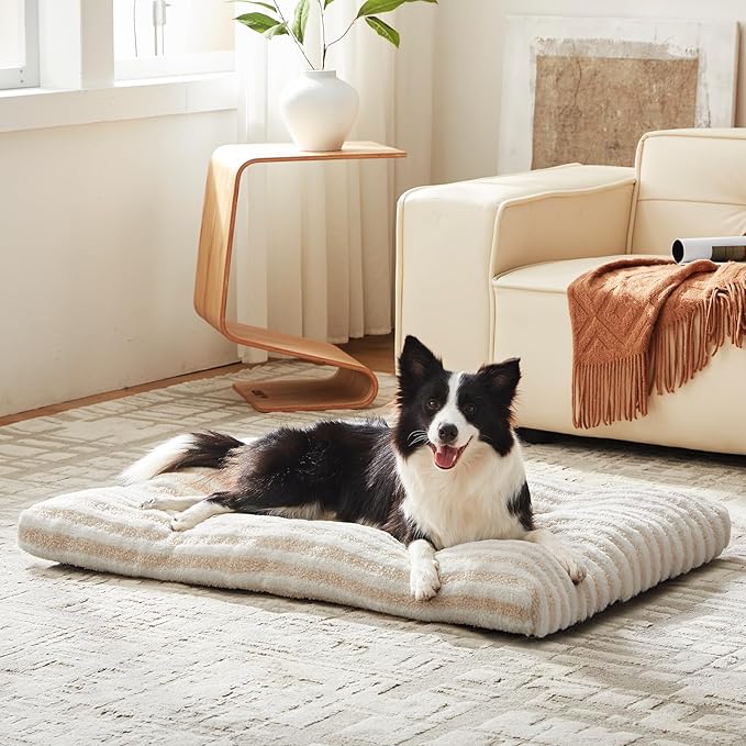 FURTIME Washable Dog Bed Medium Size Dogs, Deluxe Dog Crate Beds Comfy Fluffy Kennel Pad Anti-Slip Pet Sleeping Mat, Machine Washable Dogs Pillow, 29"x21"x3", White