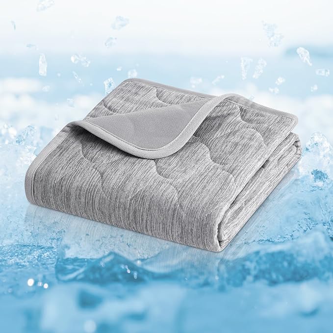 Cozy Bliss Deluxe Leakproof Cooling Blanket for Medium Dogs Q-Max 0.5, Soft & Durable Washable Pet Cooling Mat for Hot Weather, Livingroom, Pet Throw & Couch Protector for Cats, Silver Grey, 30"x40"