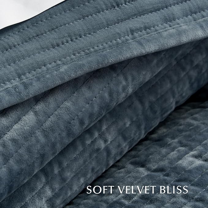 EVERGRACE Velvet Quilt Set King Size, Luxurious Soft Quilted Bedding Sets, Lightweight Velvet Comforter for All Season, Striped Channel Bedspread Coverlet with 2 Shams, Midnight Blue