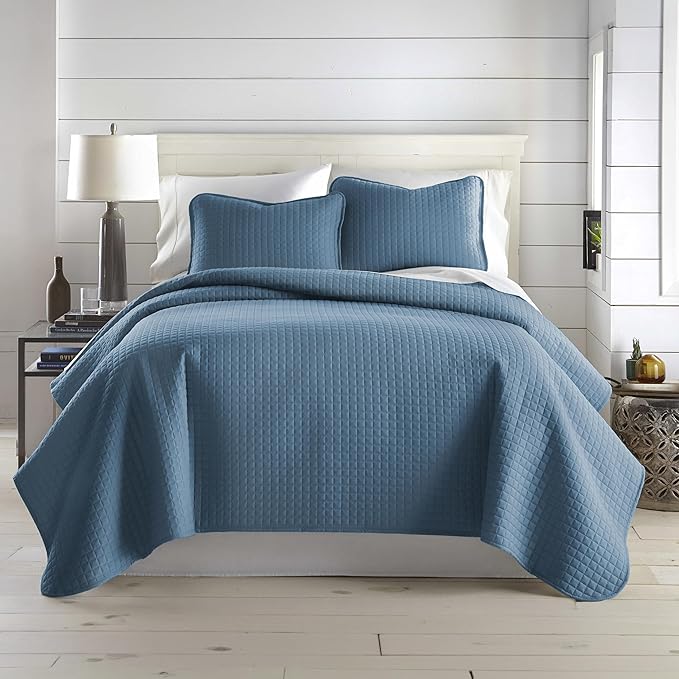 Southshore Fine Living, Inc. Queen Quilt Bedding Set, Summer Comforter Quilts Queen Size, Pet Hair Resistant Bedding, Lightweight Bedspread, Full Size Coverlet with 2 Pillow Shams, Coronet Blue Quilt