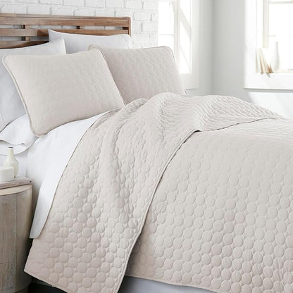 Southshore Fine Living, Inc. Quilted Summer Comforter, Queen Size Bedding Set with 2 Quilted Pillow Shams, Geometric Circle Design Coverlet, Queen/Full Size Bedspread, Lightweight Quilt, Bone