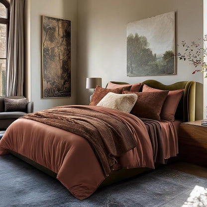 EVERGRACE Velvet Quilt Set Queen Size, Luxurious Soft Quilted Bedding Sets, Lightweight Velvet Comforter for All Season, Striped Channel Bedspread Coverlet with 2 Shams, Rust Brown