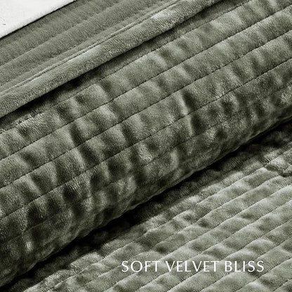 EVERGRACE Velvet Quilt Set King Size, Luxurious Soft Quilted Bedding Sets, Lightweight Velvet Comforter for All Season, Striped Channel Bedspread Coverlet with 2 Shams, Dried Thyme Green