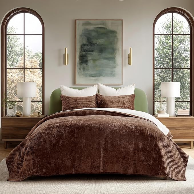 EVERGRACE Velvet Quilt Set King Size, Luxurious Soft Quilted Bedding Sets, Lightweight Velvet Comforter for All Season, Striped Channel Bedspread Coverlet with 2 Shams, Rust Brown
