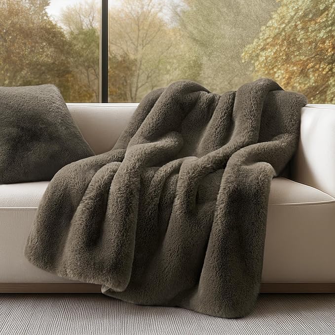 EVERGRACEHOME Luxury Soft Faux Chinchilla Fur Throw Blanket for Couch, Warm Thick Heavy Winter Throw Blanket 1220GSM for Bed, Fluffy Cozy Mink Blanket with Reversible Velvet, Smoky Sable, 60"x80"