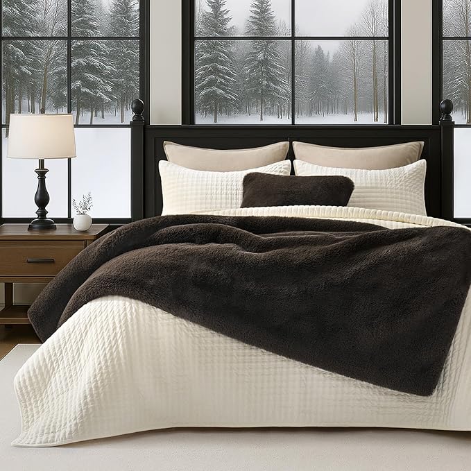 EVERGRACEHOME Luxury Soft Faux Chinchilla Fur Throw Blanket for Couch, Warm Thick Heavy Winter Throw Blanket 1220GSM for Bed, Fluffy Cozy Mink Blanket with Reversible Velvet, Espresso Mink, 60"x80"