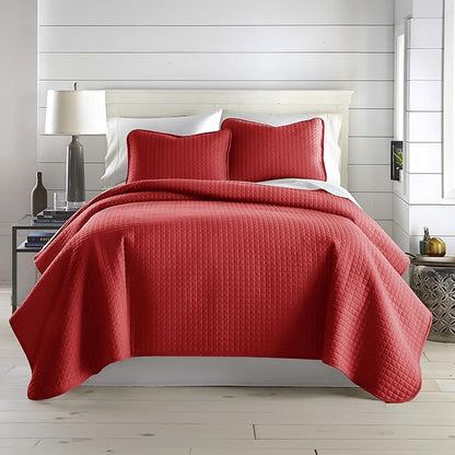Southshore Fine Living, Inc. Red Quilt King Size Set with 2 Pillow Shams, Soft Microfiber Bedspread, Stain & Pet Hair Resistant Bedding, Cal/King Quilt Set with 2 Pillow Shams, Chili Pepper Red