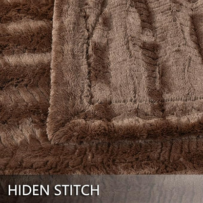 YUSOKI Luxury Faux Fur Twin XL Blanket for Twin XL Bed 2 Layers,5.2lb,All Ages,Home Decoration Without Pillows(Brown,63"x90")