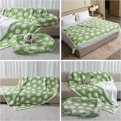 Waterproof Pet Blanket Green Stylish Jacquard Big Blankets for Dog Bed Couch Sharpa Fleece Mat Covers Puppy Cats Sofa Furniture Protection Washable Reversible Cover(Green Flower,XXL)