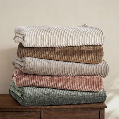 EverGrace Velvet Quilt Set Queen Size, Luxurious Soft Quilted Bedding Sets, Lightweight Velvet Comforter for All Season, Striped Channel Bedspread Coverlet with 2 Shams, Natural Tan