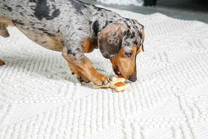 Hartz Chew ‘n Clean Chew Toy and Treat in One Chicken Flavored Tri-Point Dog Toy, Small (Pack of 2)