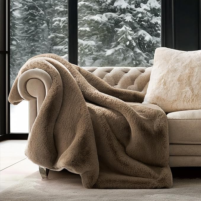 EVERGRACEHOME Luxury Soft Faux Chinchilla Fur Throw Blanket for Couch, Warm Thick Heavy Winter Throw Blanket 1220GSM for Bed, Fluffy Cozy Mink Blanket with Reversible Velvet, Tawny Mink, 50"x60"
