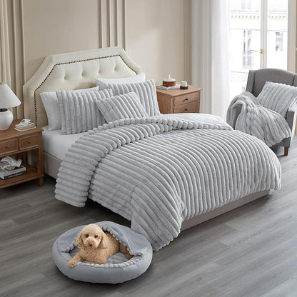 Riverbrook Home Everett Covered Round Cuddly Pet Bed, Gray, Medium