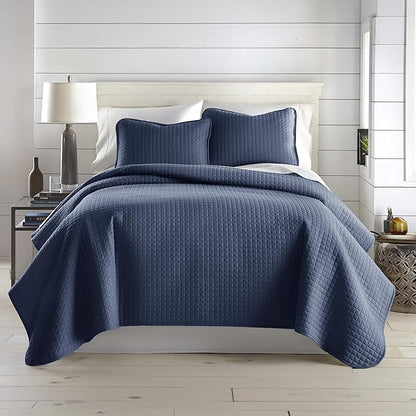 Southshore Fine Living, Inc. Summer Quilt Queen Size, Full Size Bedding Set, Pet Hair Resistant Bedding Coverlet Sets, Bedspreads Queen Size with 2 Pillow Shams, Quilted Comforter, Dark Blue Quilt