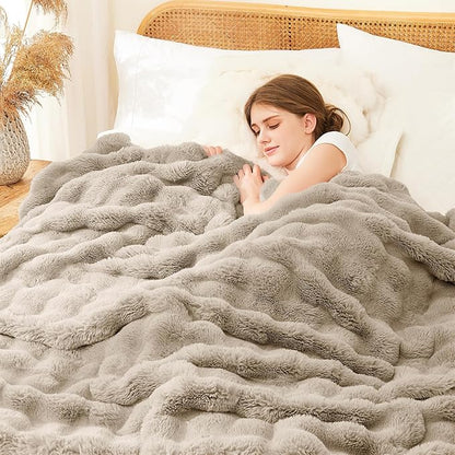 L'AGRATY Faux Rabbit Fur Blanket: 90" x 90" Queen Luxury Soft Fluffy Thick Fur Throw Blanket for Couch Bed Sofa - Cozy Plush Bubble Blankets for Winter: Flannel Fleece Decorative Blanket(Castle Grey)