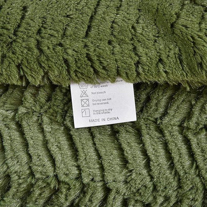YUSOKI Luxury Faux Fur Twin XL Blanket for Twin XL Bed 2 Layers,5.2lb,All Ages,Home Decoration Without Pillows(Olive Green,63"x90")
