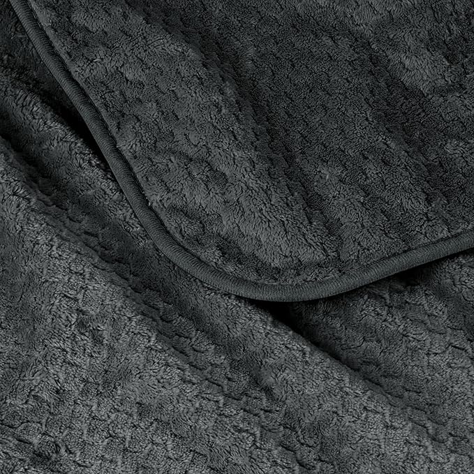 Catalonia Waterproof Pet Blanket for Sofa, Bed & Couch - Reversible Leakproof Fleece Furniture Protector Cover - Liquid Pee Proof Dog Cat Blanket for Small Medium Large Pets, Grey, 60" x 80"