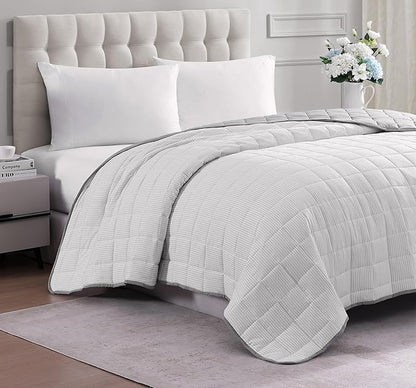 Casa Platino Quilted Blanket Twin XL – Pre-Washed Lightweight Down Alternative Bedding, Reversible Microfiber - All Season Use – Ticking Stripe Silver