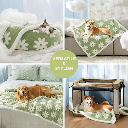 LE SURE Waterproof Dog Blanket for Large Dogs - Washable Double Sided Dog Blankets with Warm Jacquard Shag and Soft Sherpa Fleece, Pet Cat Blanket for Couch Protection, 3D Textured Cloud, Green