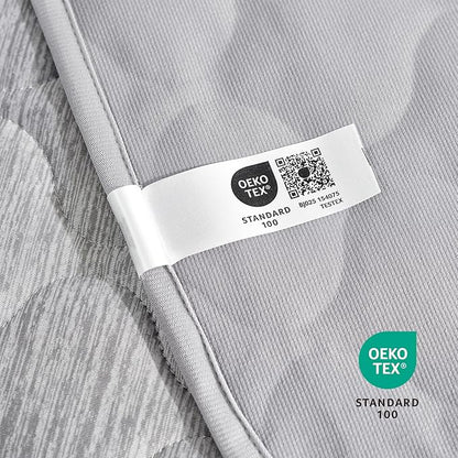 Cozy Bliss Deluxe Leakproof Cooling Blanket for Large Dogs Q-Max 0.5, Soft & Durable Washable Pet Cooling Mat for Hot Weather, Livingroom, Couch & Bed Protector for Cats, Silver Grey, 40"x60"