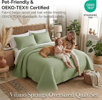 Southshore Fine Living, Inc. Oversized King Quilt Bedding Set, Pet Hair Resistant Bedding, Microfiber Lightweight Bedspread for Summer, Green Coverlet Set w/2 Pillow Shams, Sage Green Quilt King
